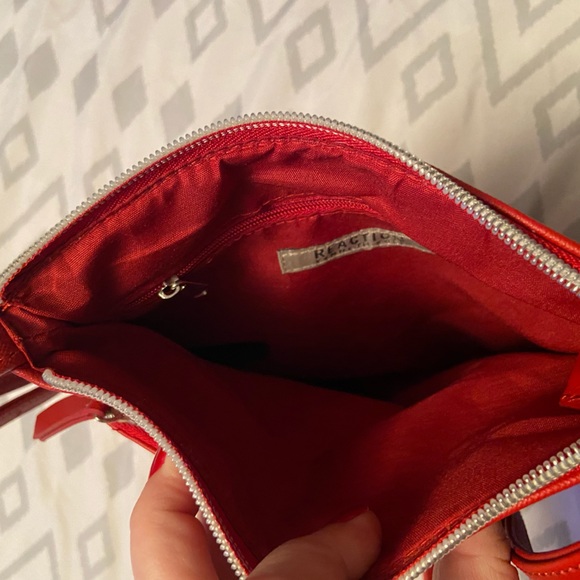 Red/Baked Apple Reaction by Kenneth Cole Mini Crossbody purse. Brand new w/tag. - Picture 1 of 3